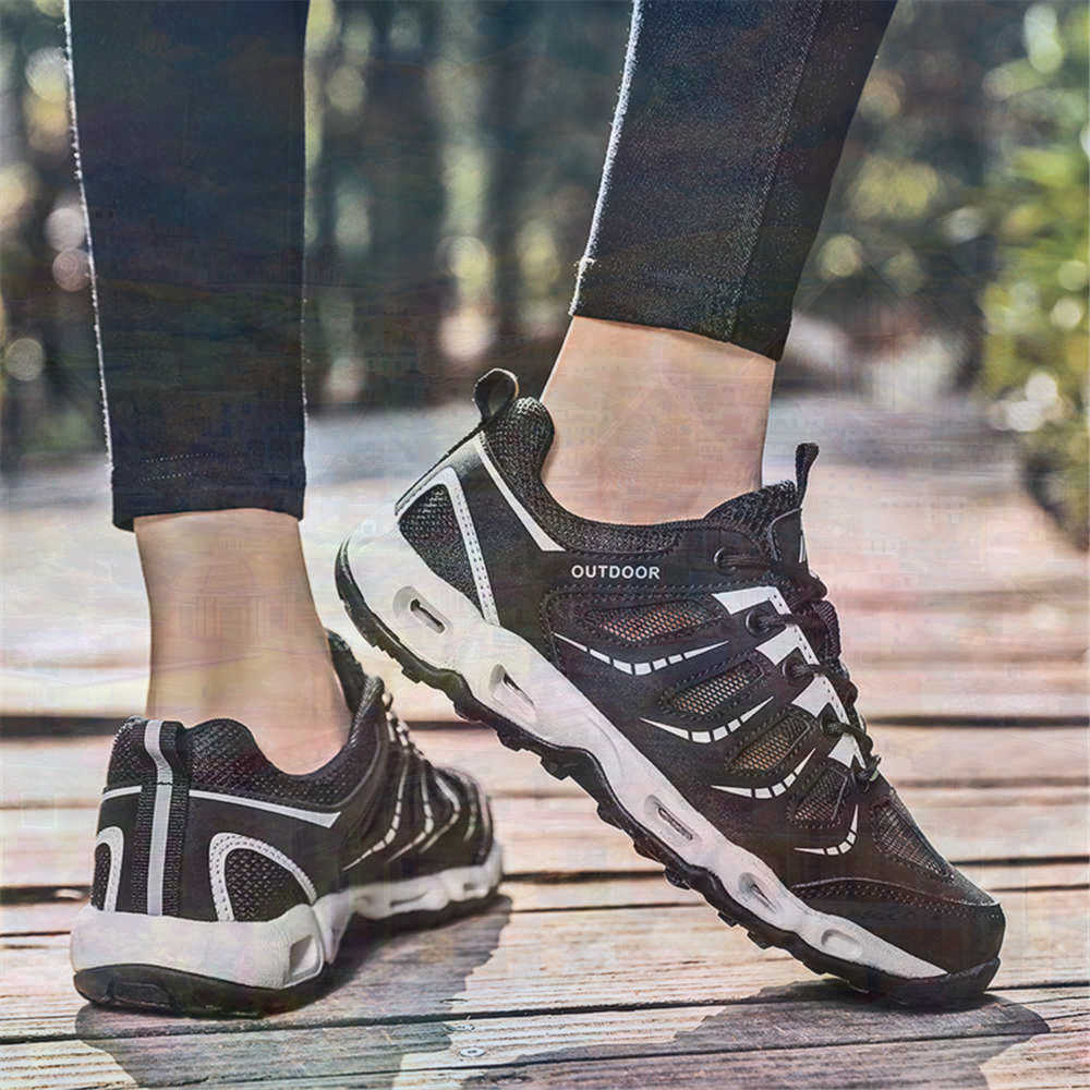 Sumer Round Tip Silver Sneaker – Vintage Fashion Resale Bewertung und Preis